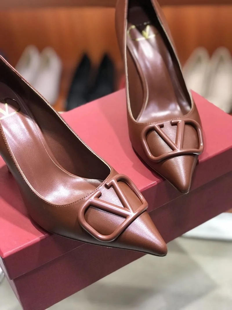 Comfortable Valentino Heeled Shoes 36770
