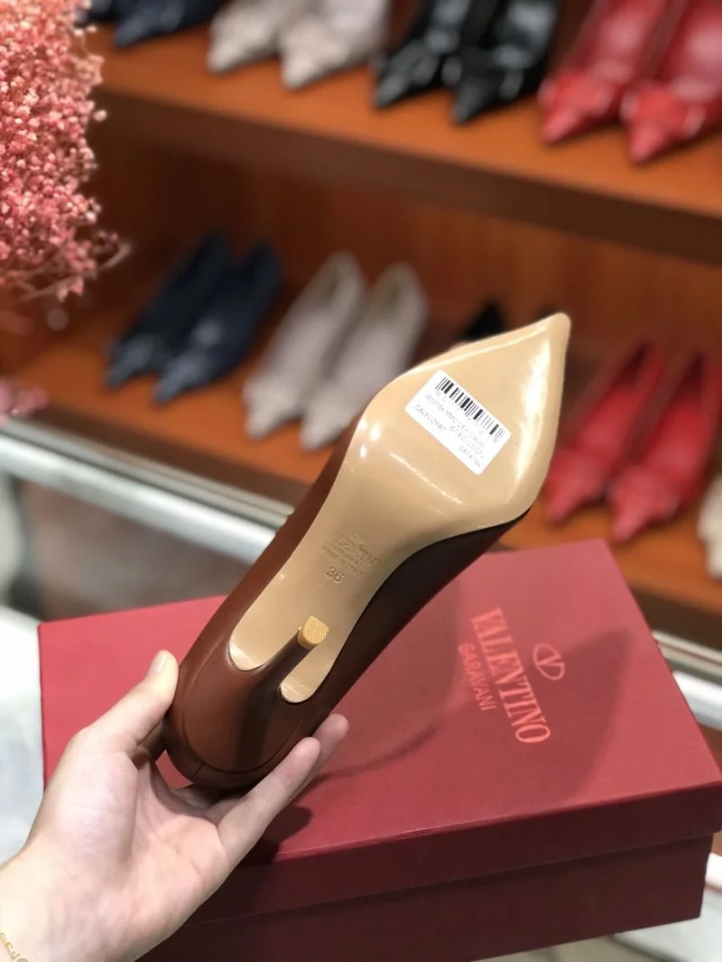 Comfortable Valentino Heeled Shoes 36770