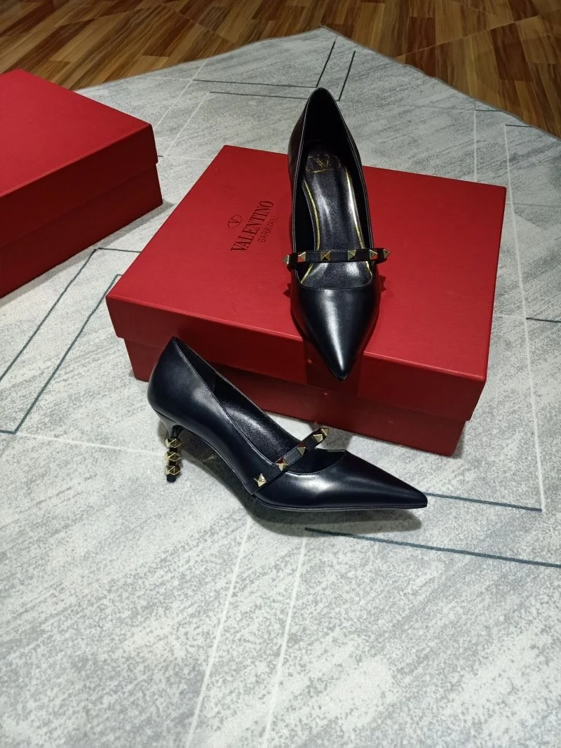 Valentino Heeled Shoes Cozy 36758