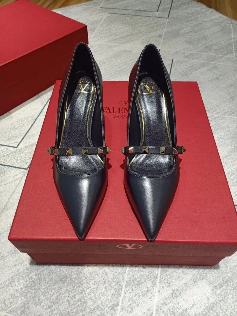 Valentino Heeled Shoes Cozy 36758