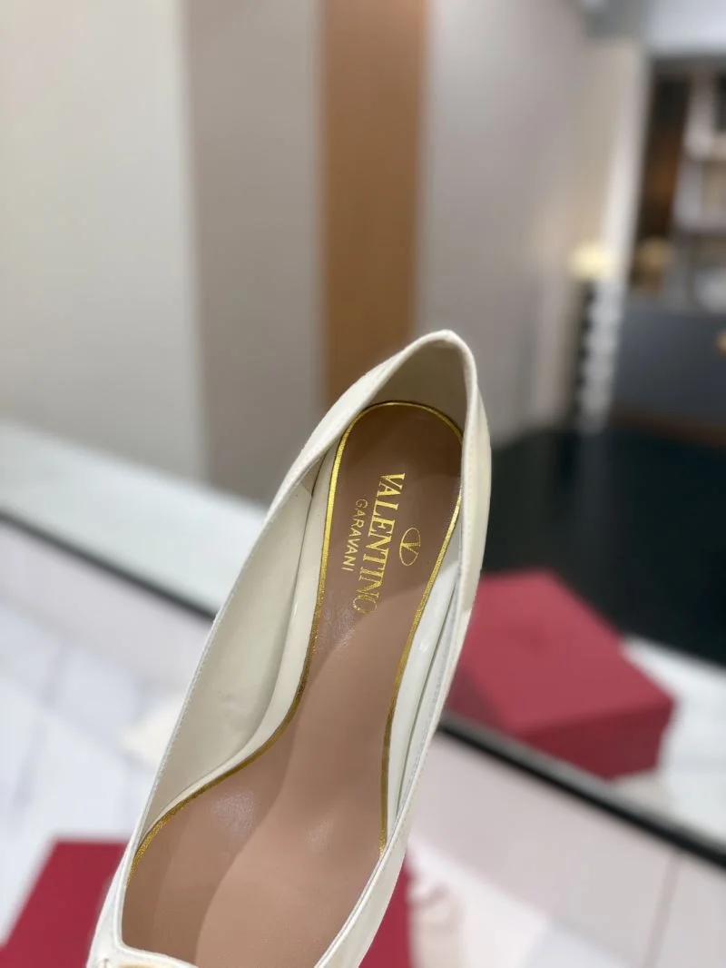 Tailored Valentino Heeled Shoes 36751