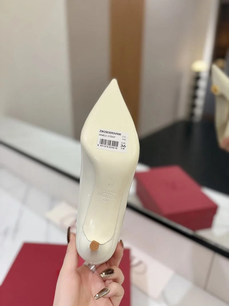 Tailored Valentino Heeled Shoes 36751