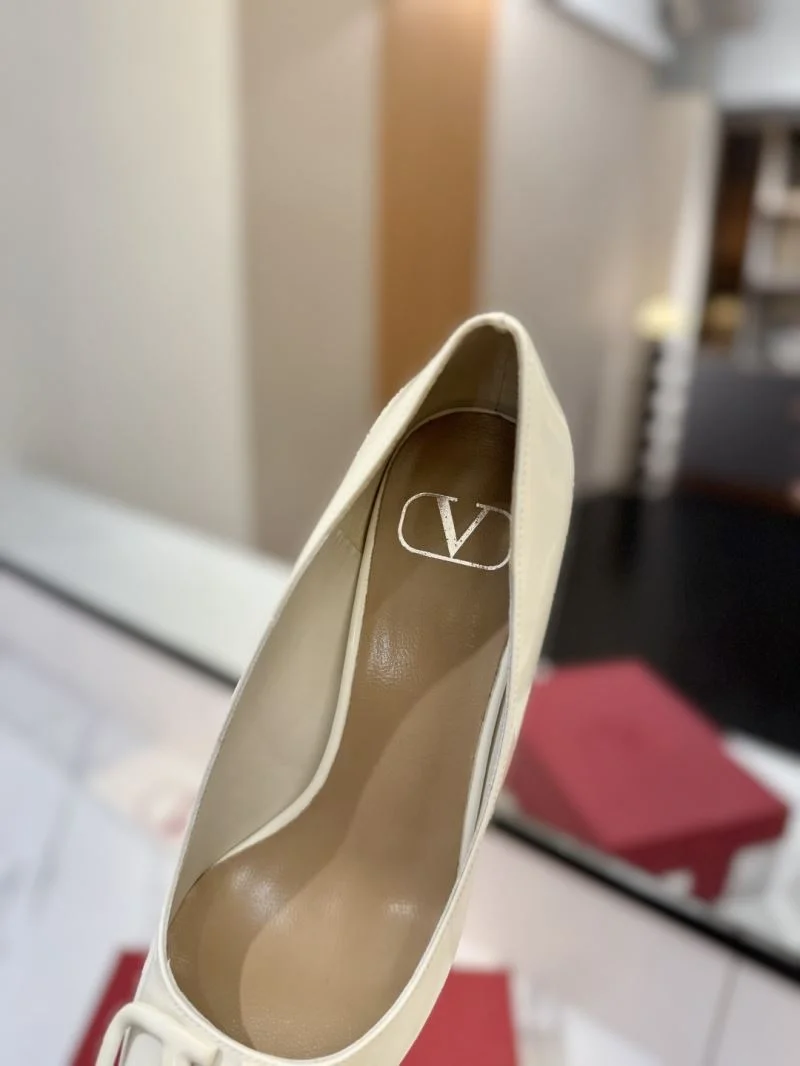 Breathable Valentino Heeled Shoes 36746