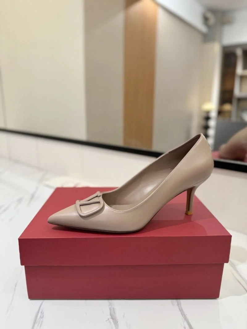 Durable Valentino Heeled Shoes 36734
