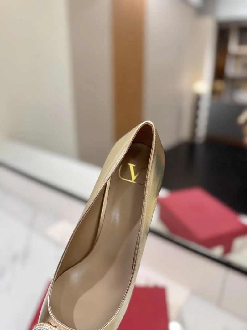 UrbanChic Valentino Heeled Shoes 36753