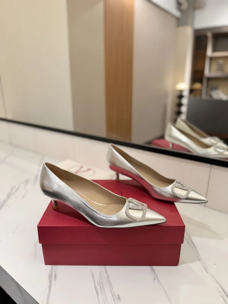 NewStyle Valentino Heeled Shoes 36743