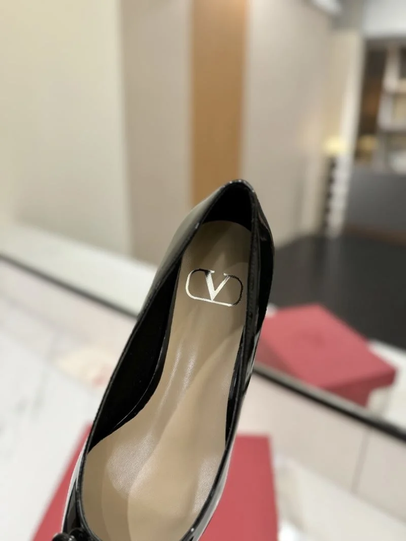 Valentino Heeled Shoes Functional 36749