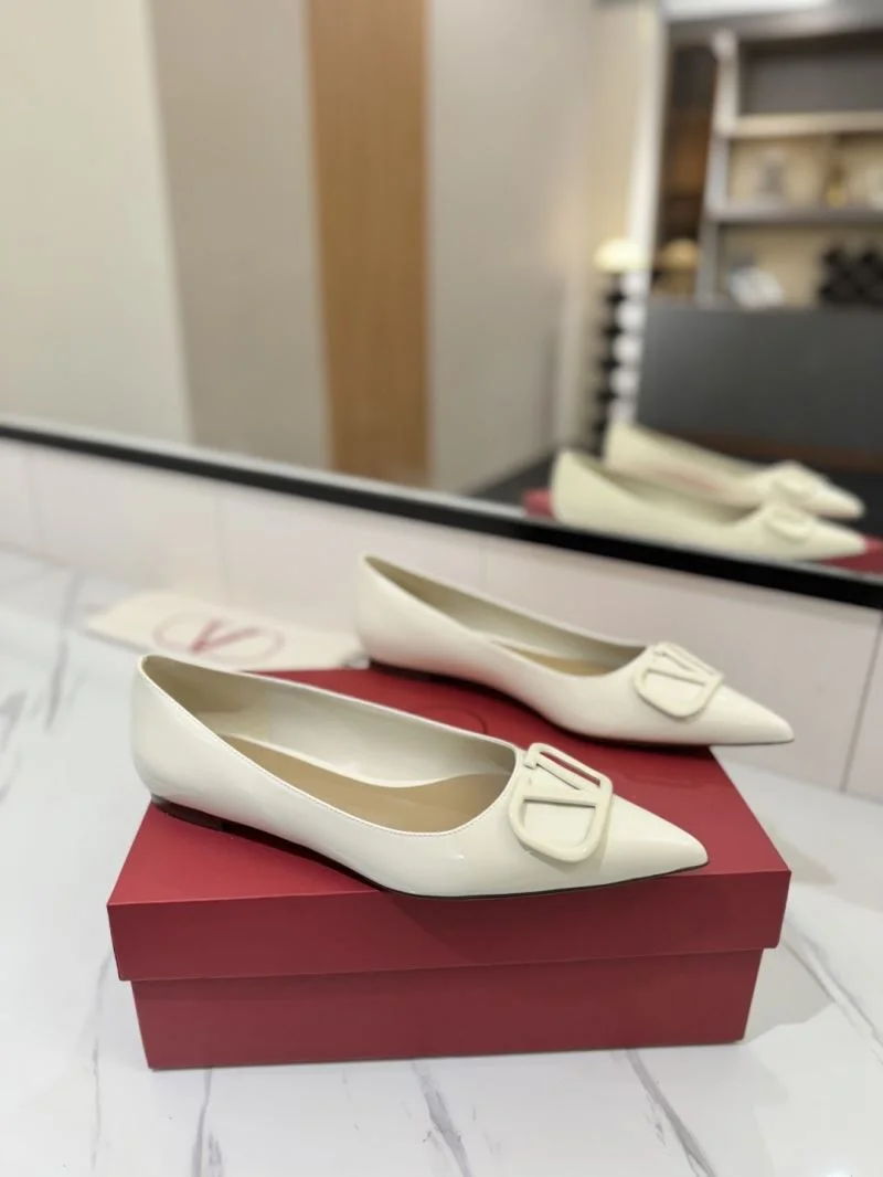 Valentino Heeled Shoes Modern 36729