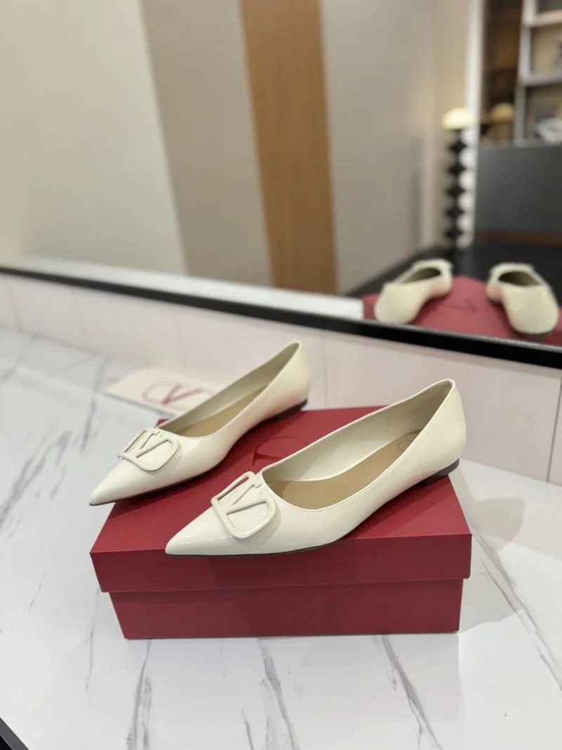 Valentino Heeled Shoes Modern 36729