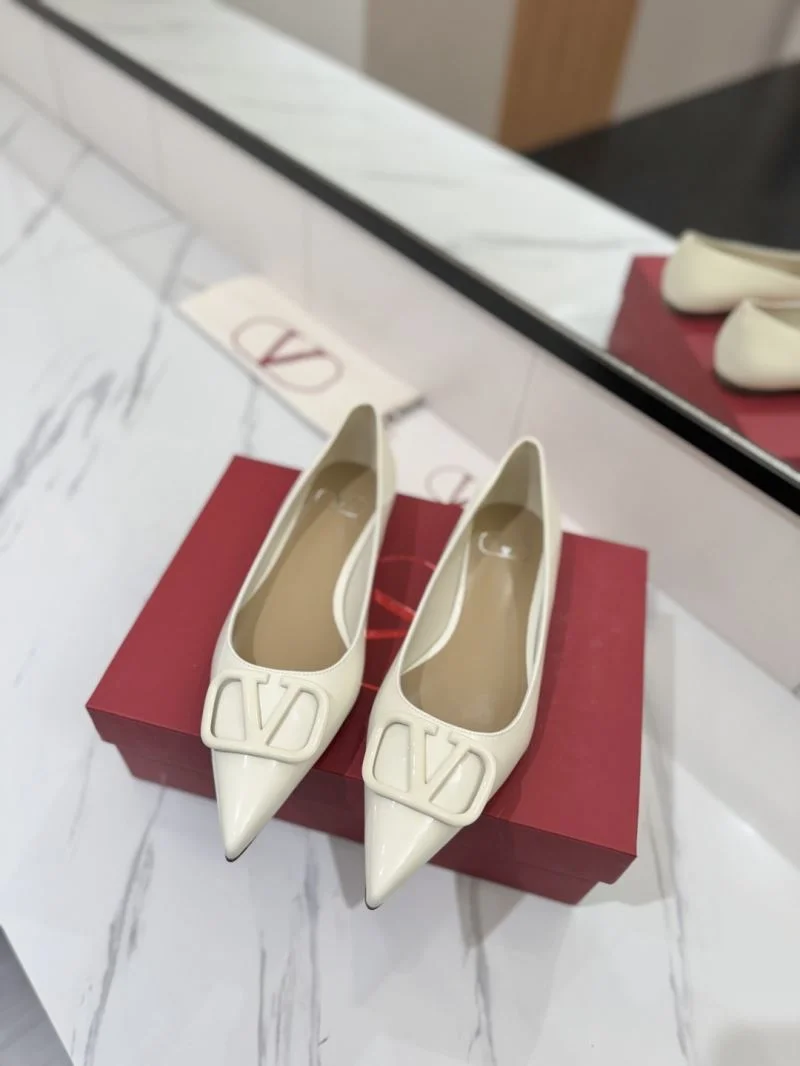 Valentino Heeled Shoes Modern 36729