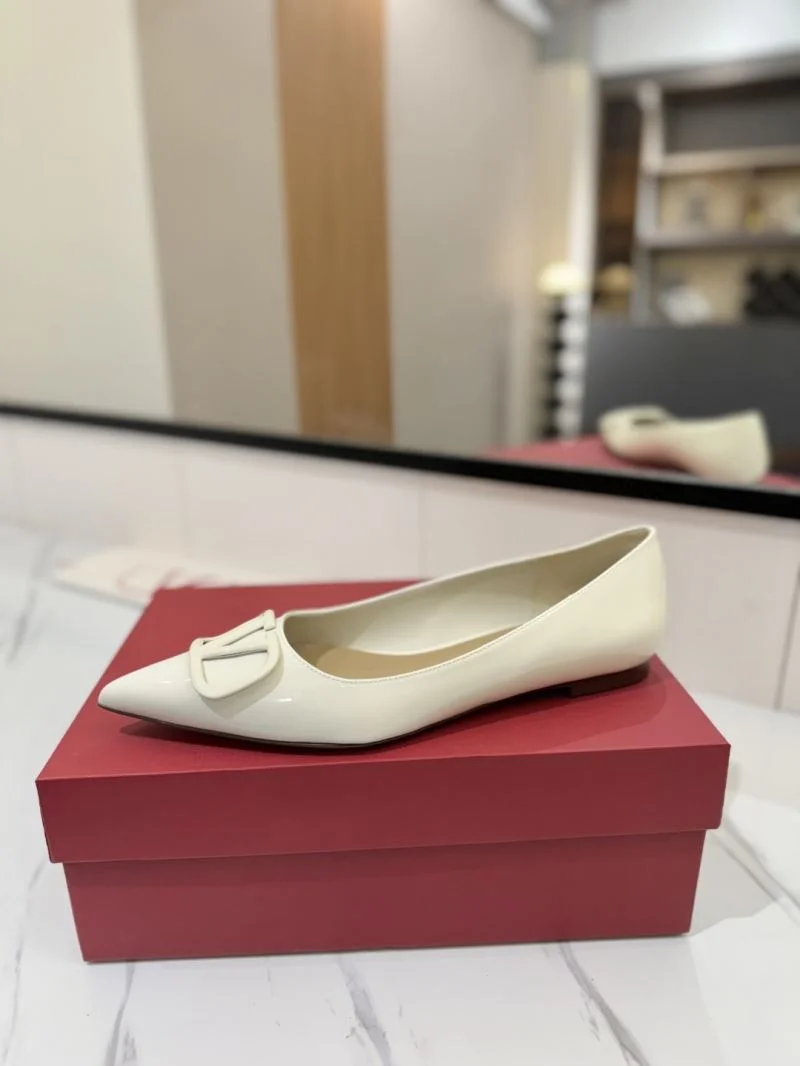Valentino Heeled Shoes Modern 36729