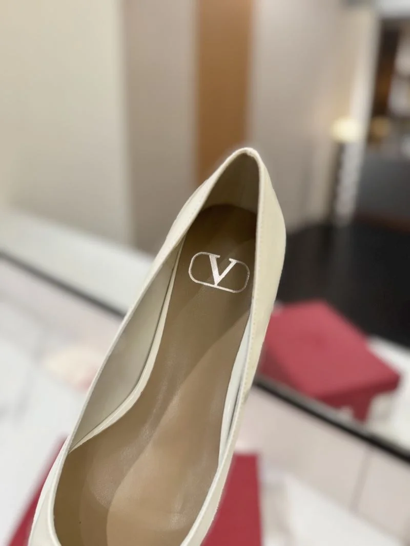 Valentino Heeled Shoes Modern 36729