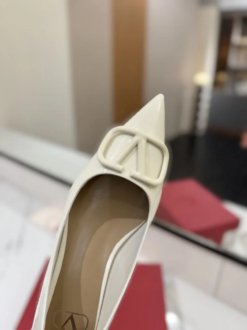 Valentino Heeled Shoes Modern 36729