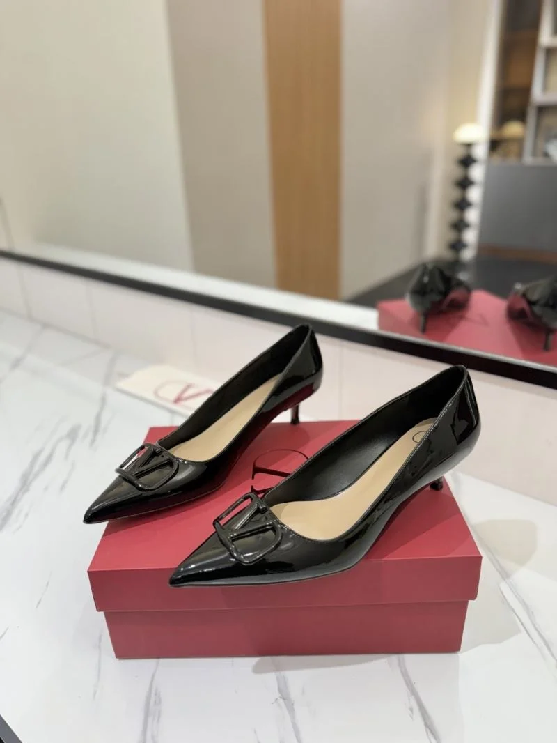 WrinkleFree Valentino Heeled Shoes 36730