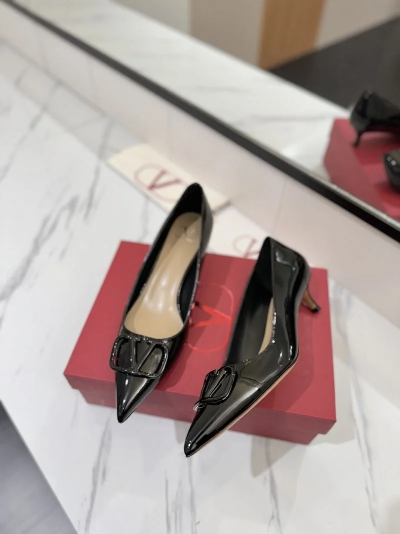 WrinkleFree Valentino Heeled Shoes 36730