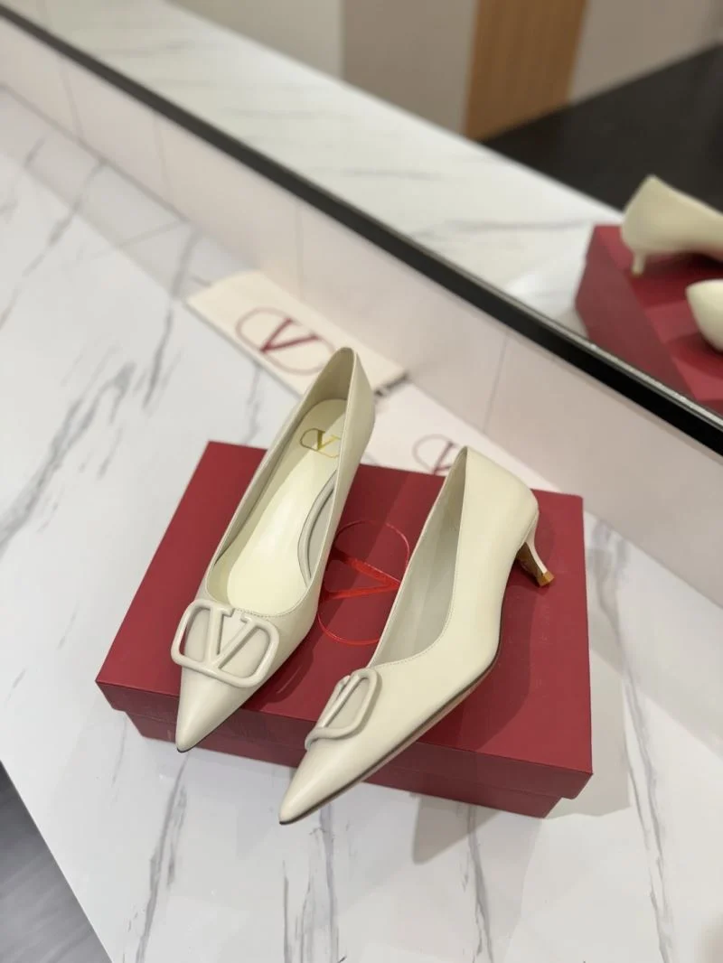 NewStyle Valentino Heeled Shoes 36723
