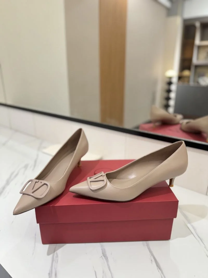Valentino Heeled Shoes ComfortFit 36719
