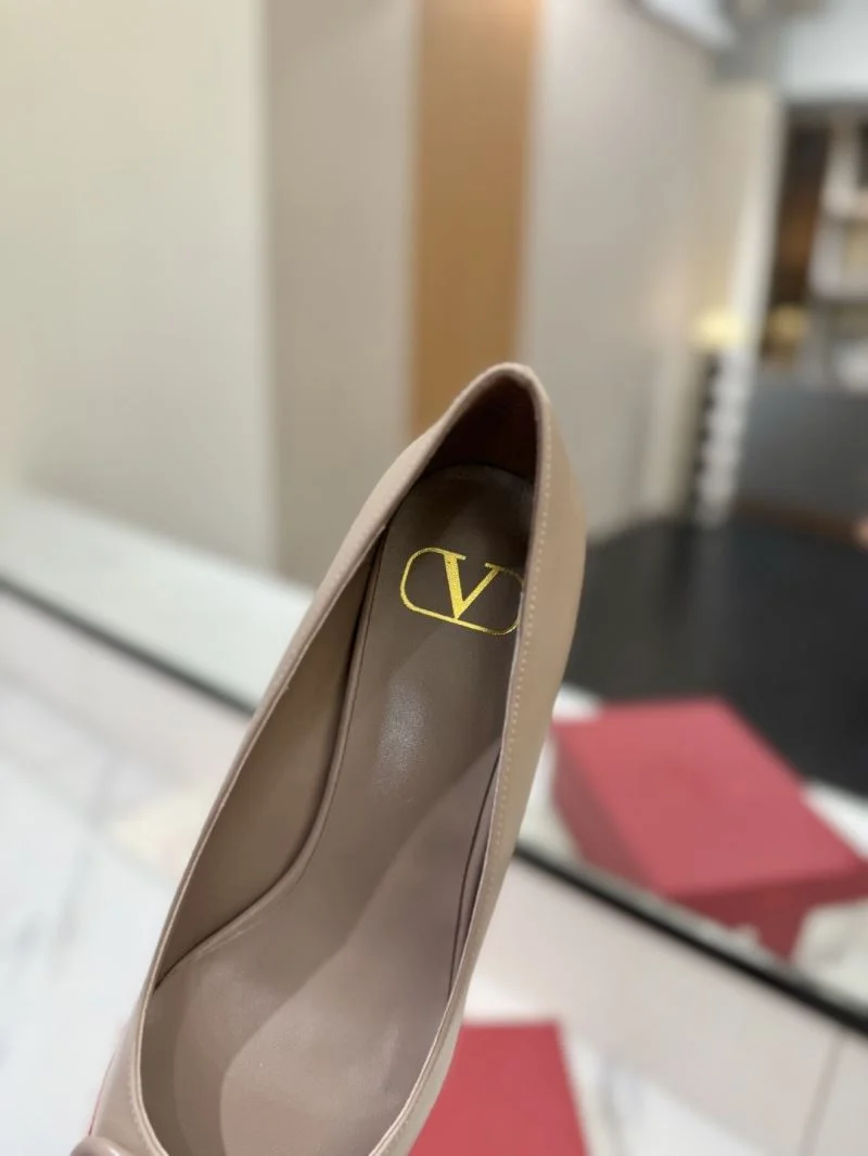 Valentino Heeled Shoes ComfortFit 36719
