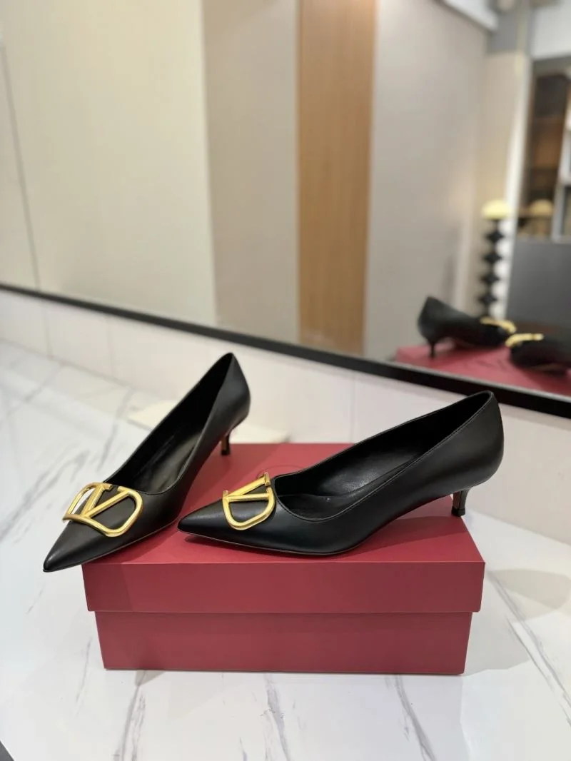 MoistureWicking Valentino Heeled Shoes 36718