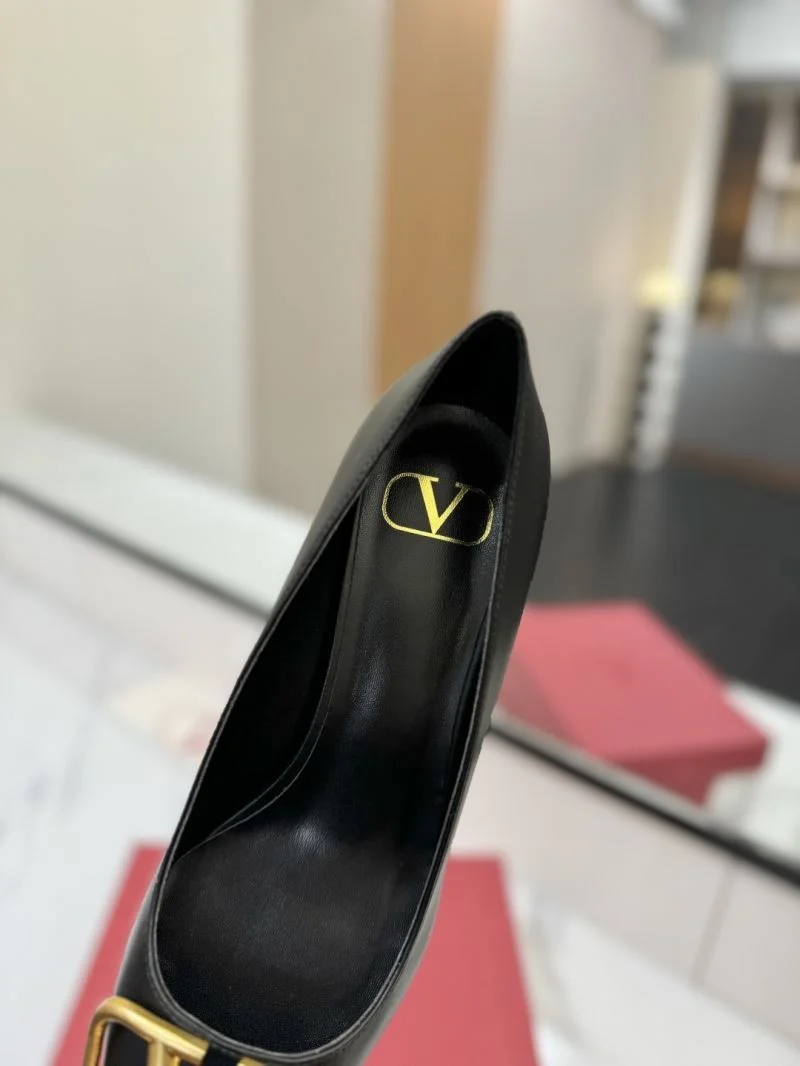 MoistureWicking Valentino Heeled Shoes 36718