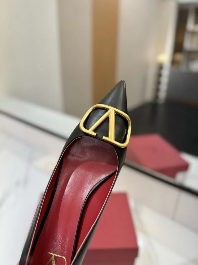 Valentino Heeled Shoes Unisex 36720
