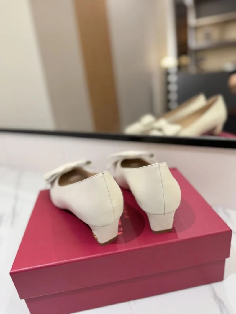 Valentino Heeled Shoes Chic 36715