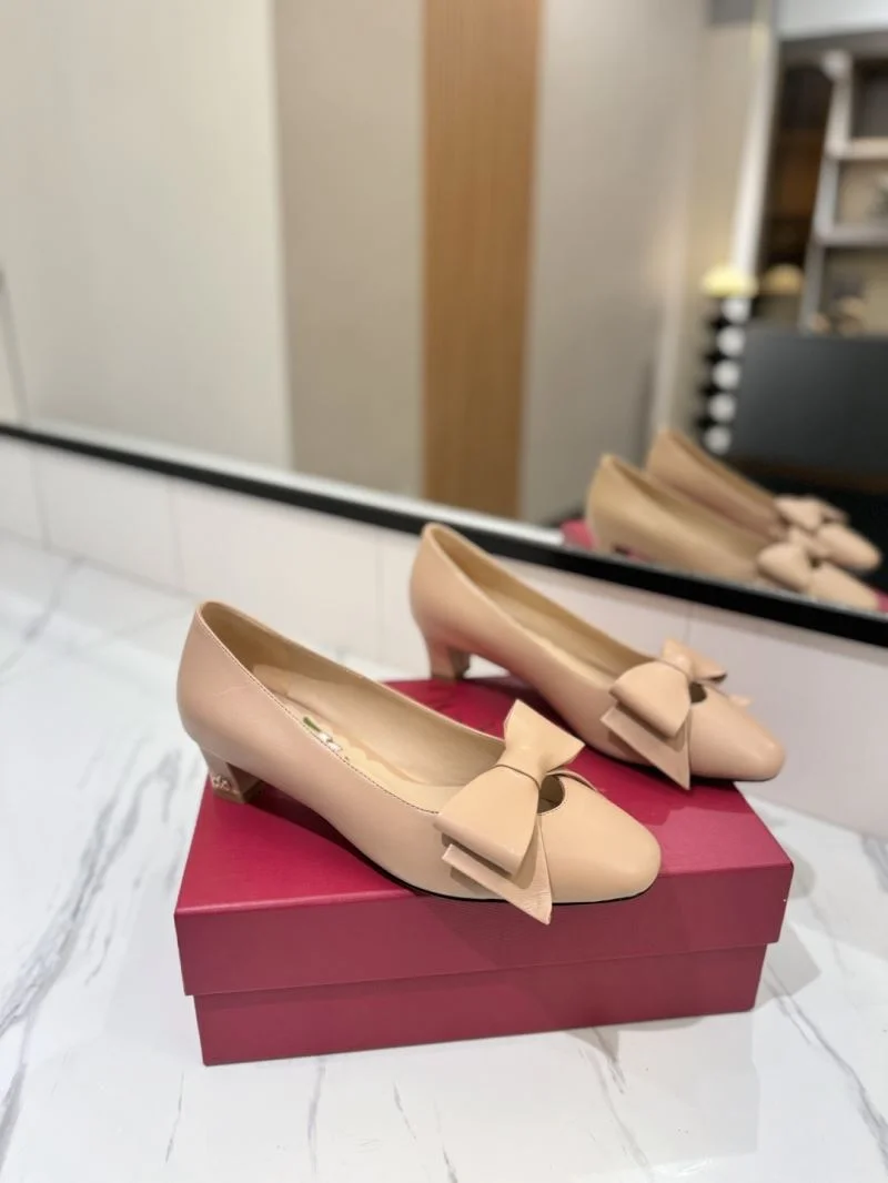 Bold Valentino Heeled Shoes 36713