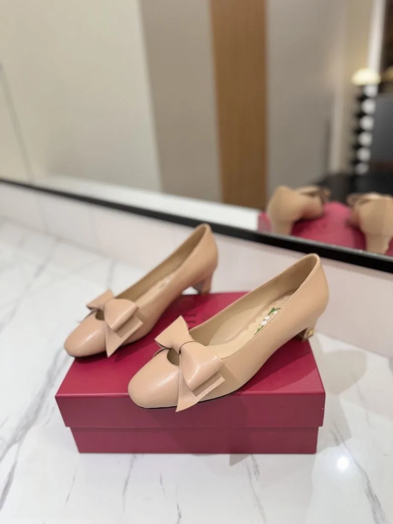 Bold Valentino Heeled Shoes 36713