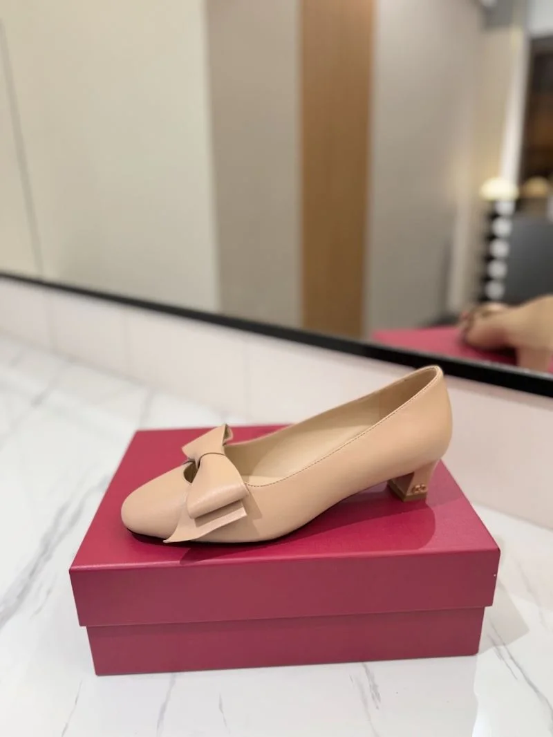 Bold Valentino Heeled Shoes 36713