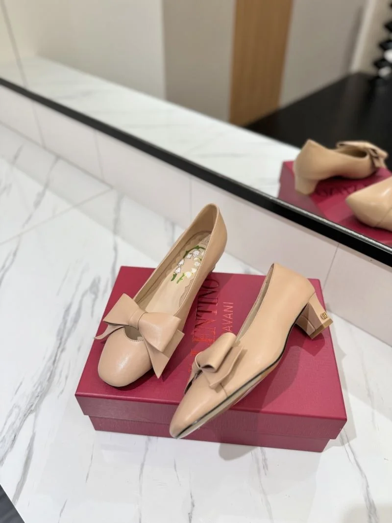 Bold Valentino Heeled Shoes 36713
