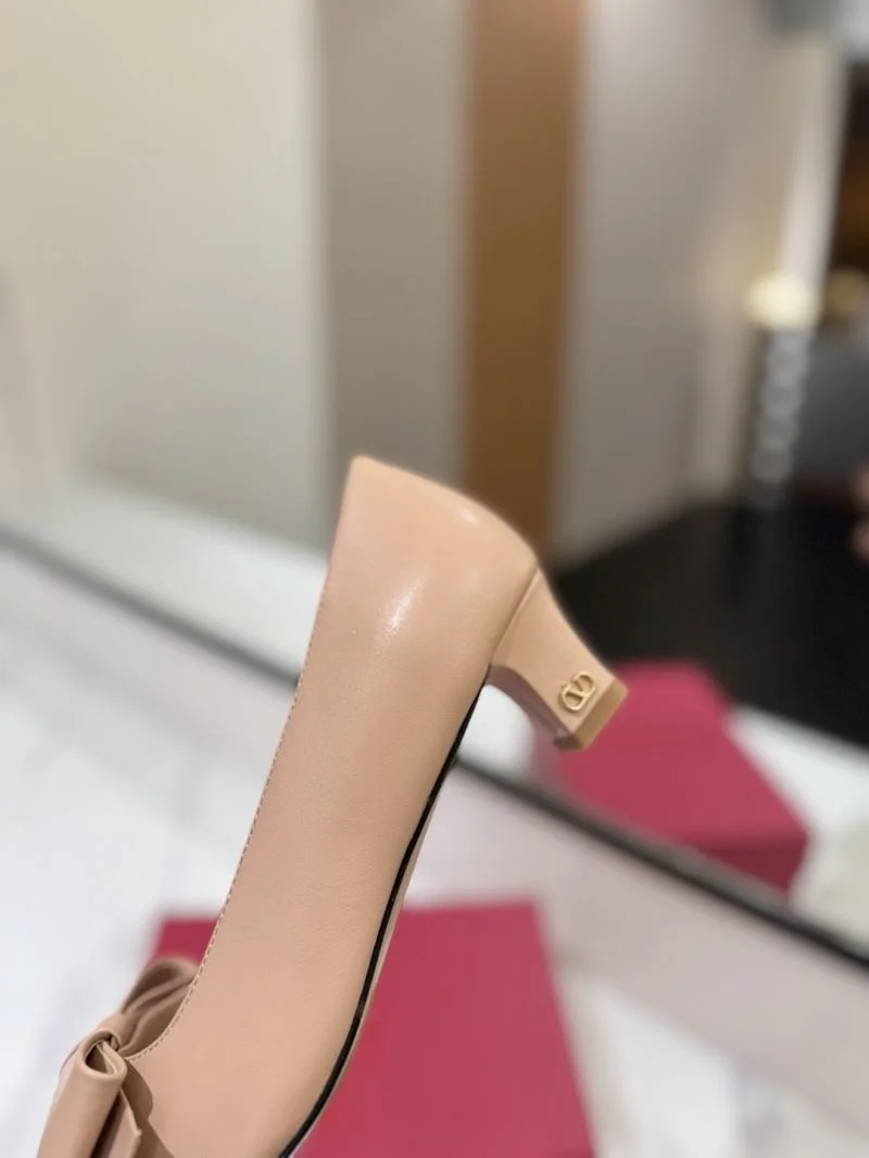 Bold Valentino Heeled Shoes 36713