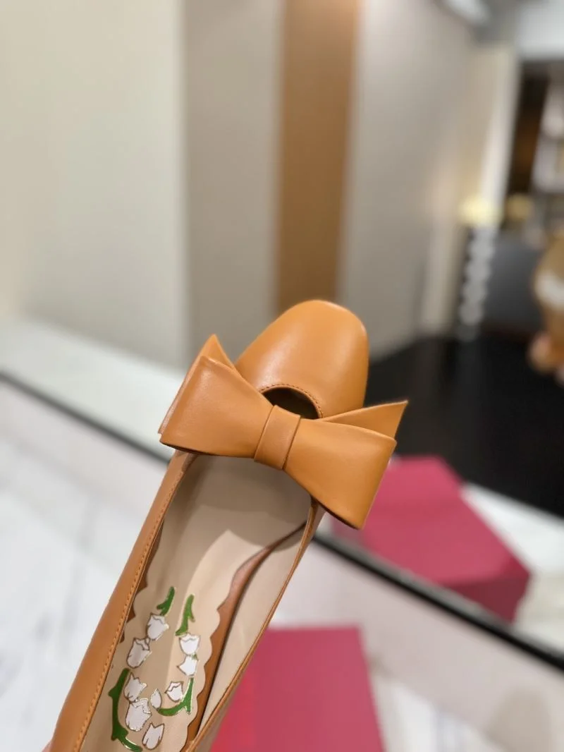 Stylish Valentino Heeled Shoes 36694