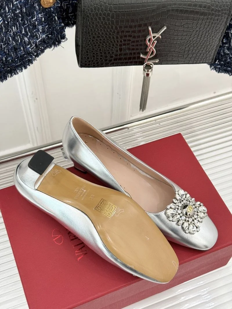 Valentino Heeled Shoes Versatile 36468
