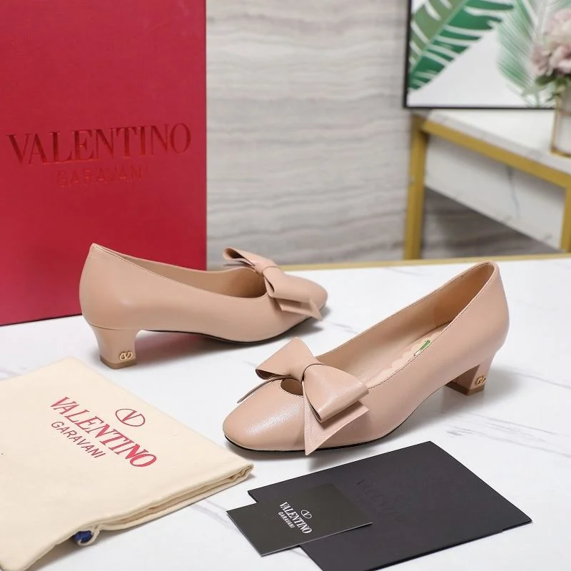 Valentino Heeled Shoes FastDry 37139