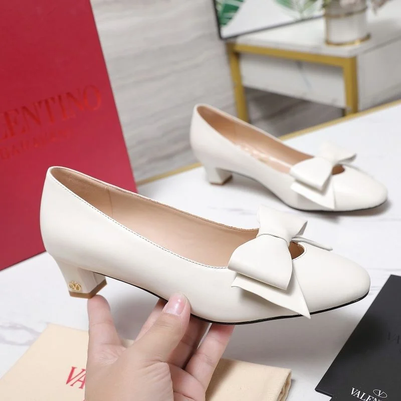 Bold Valentino Heeled Shoes 37133