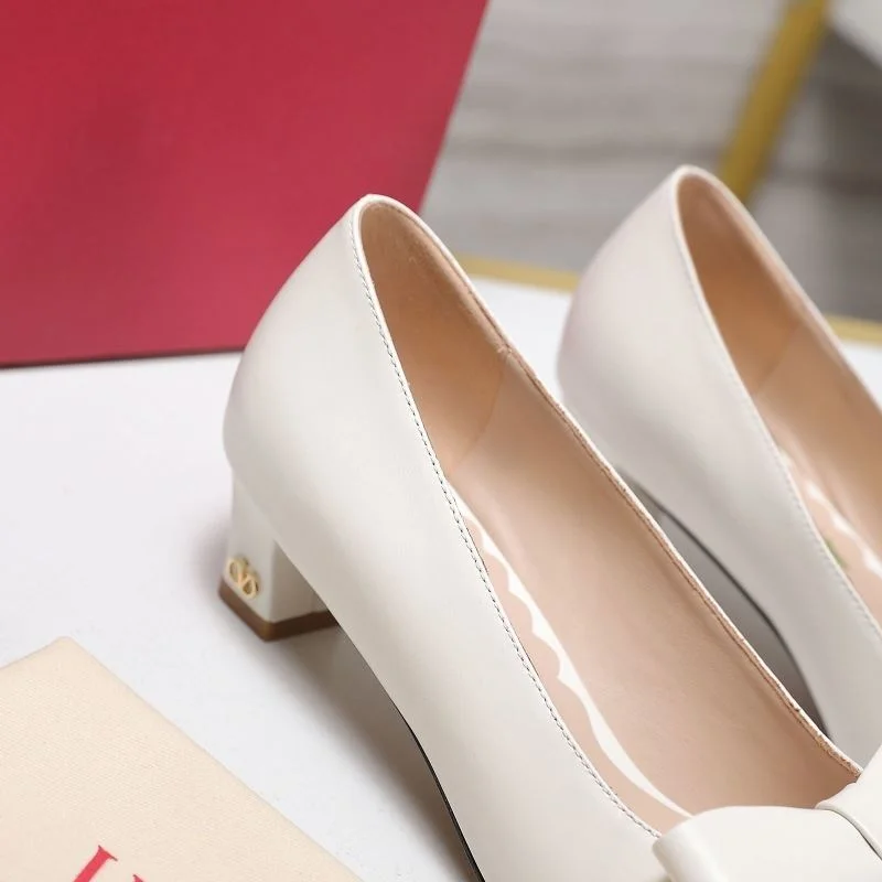 Bold Valentino Heeled Shoes 37133