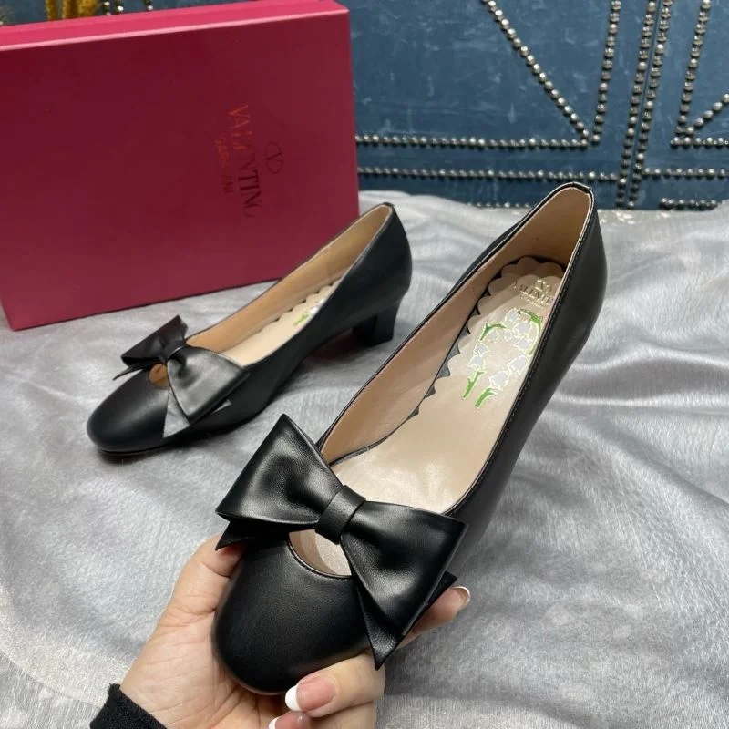 Chic Valentino Heeled Shoes 37118