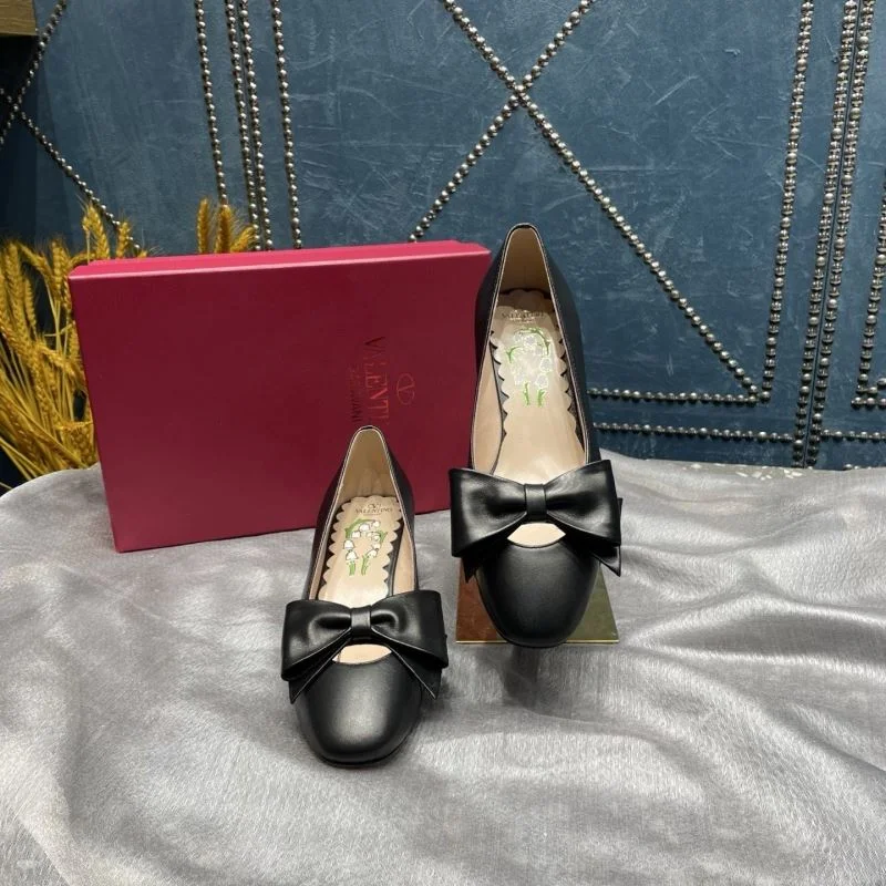 Chic Valentino Heeled Shoes 37118