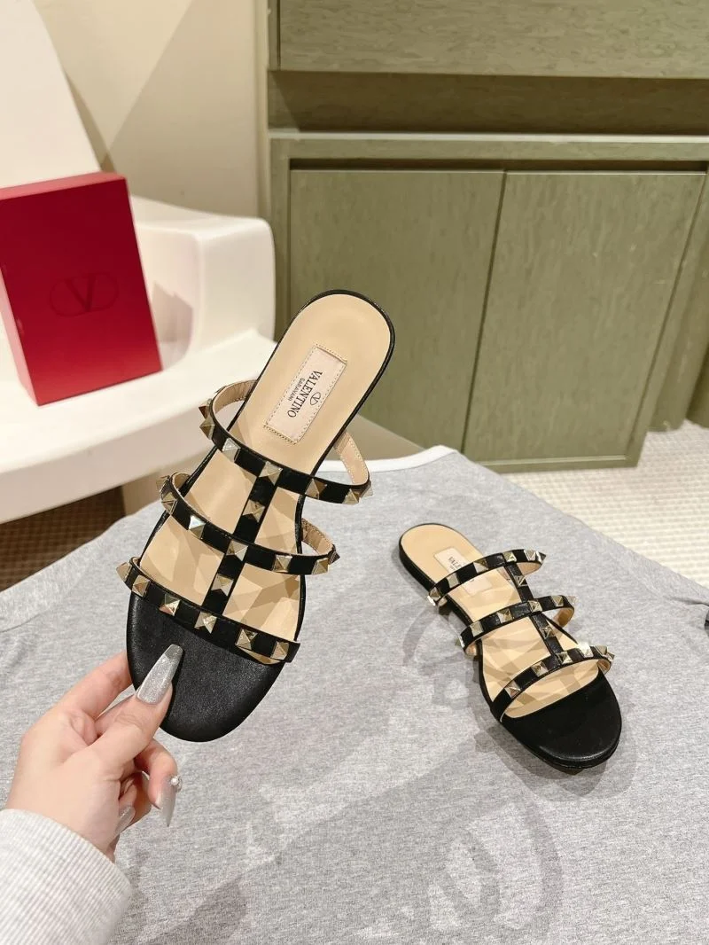 Trendy Valentino Heeled Shoes 37121