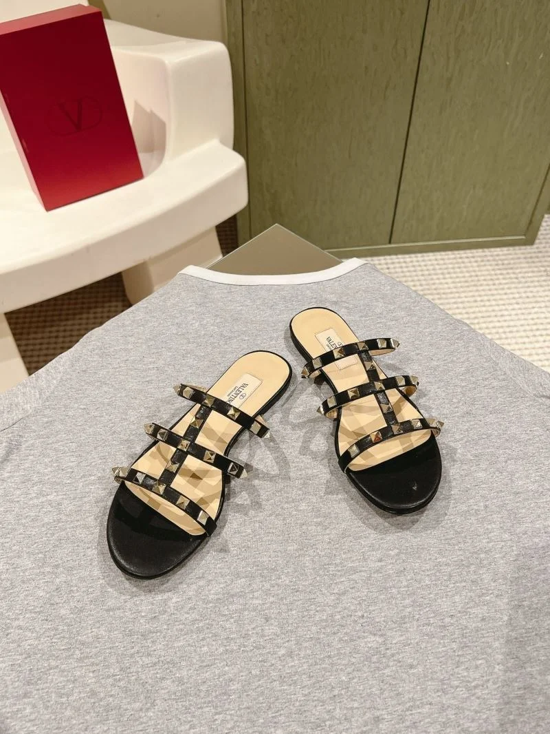 Trendy Valentino Heeled Shoes 37121