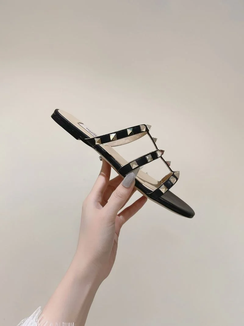 Trendy Valentino Heeled Shoes 37121