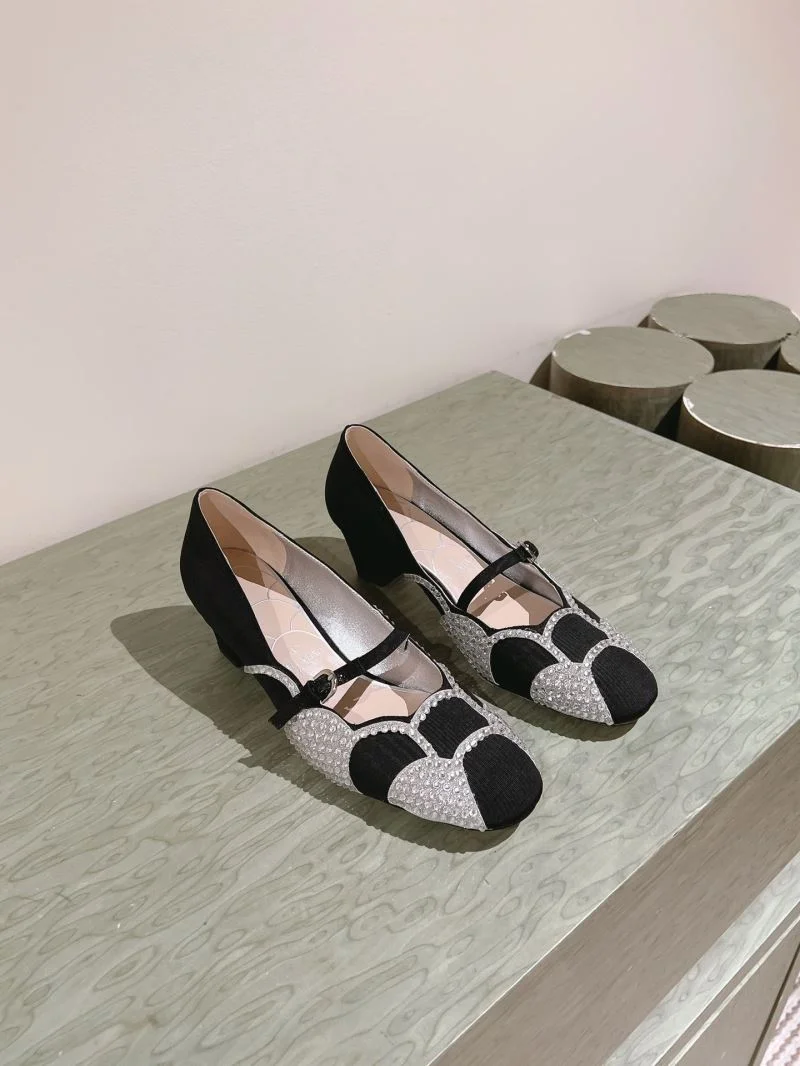 Bright Valentino Heeled Shoes 37107