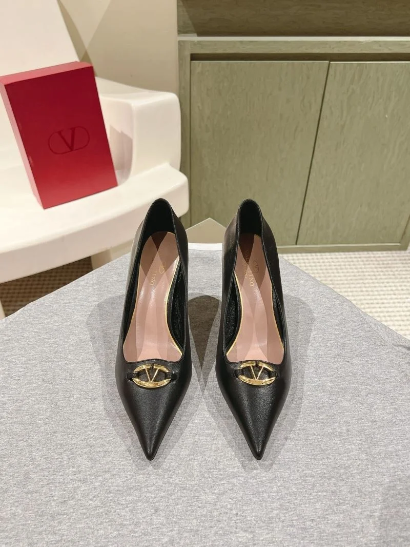 Valentino Heeled Shoes Durable 37073