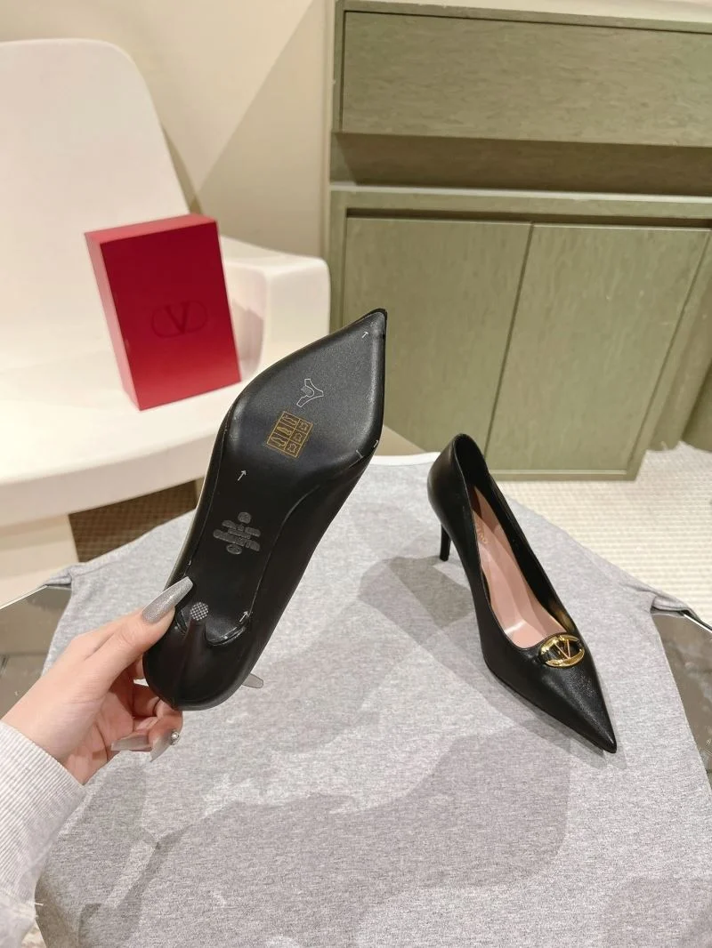 Valentino Heeled Shoes Durable 37073