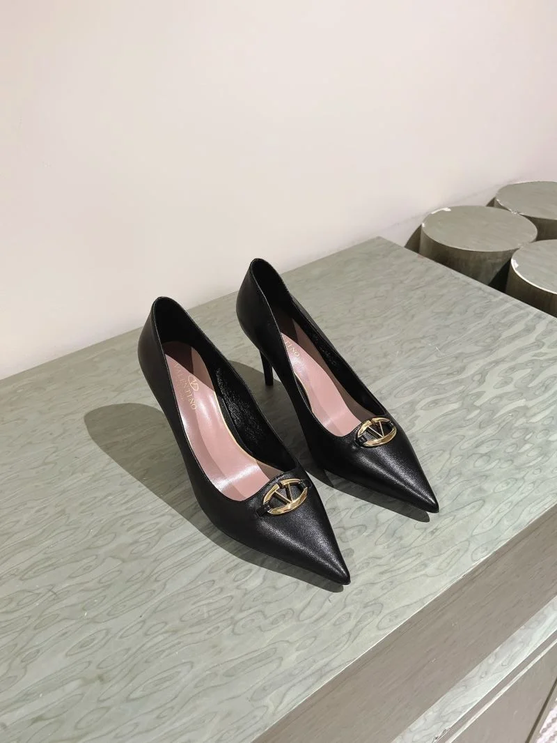 Valentino Heeled Shoes Durable 37073