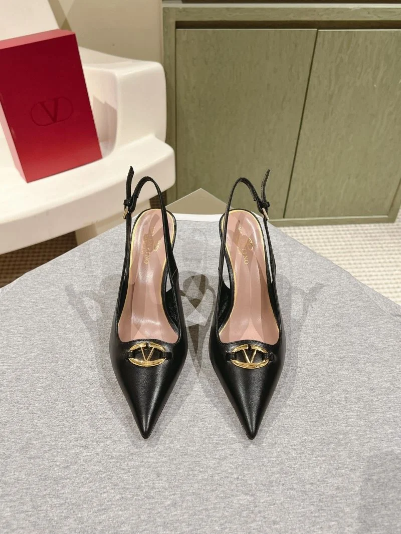 Fashionable Valentino Heeled Shoes 37088