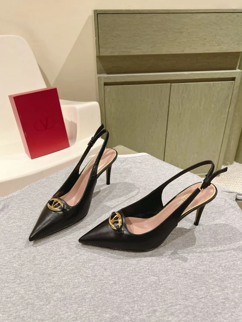 Fashionable Valentino Heeled Shoes 37088