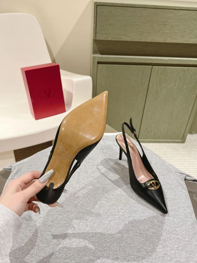 Fashionable Valentino Heeled Shoes 37088