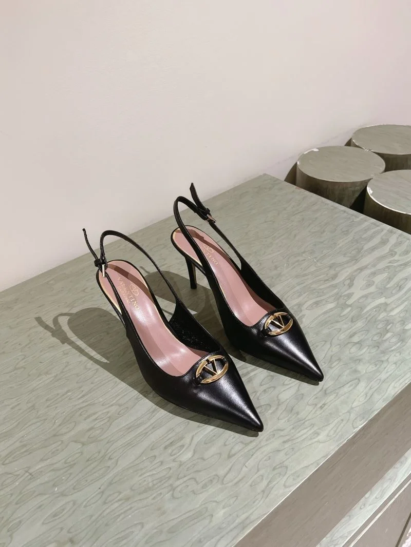Fashionable Valentino Heeled Shoes 37088