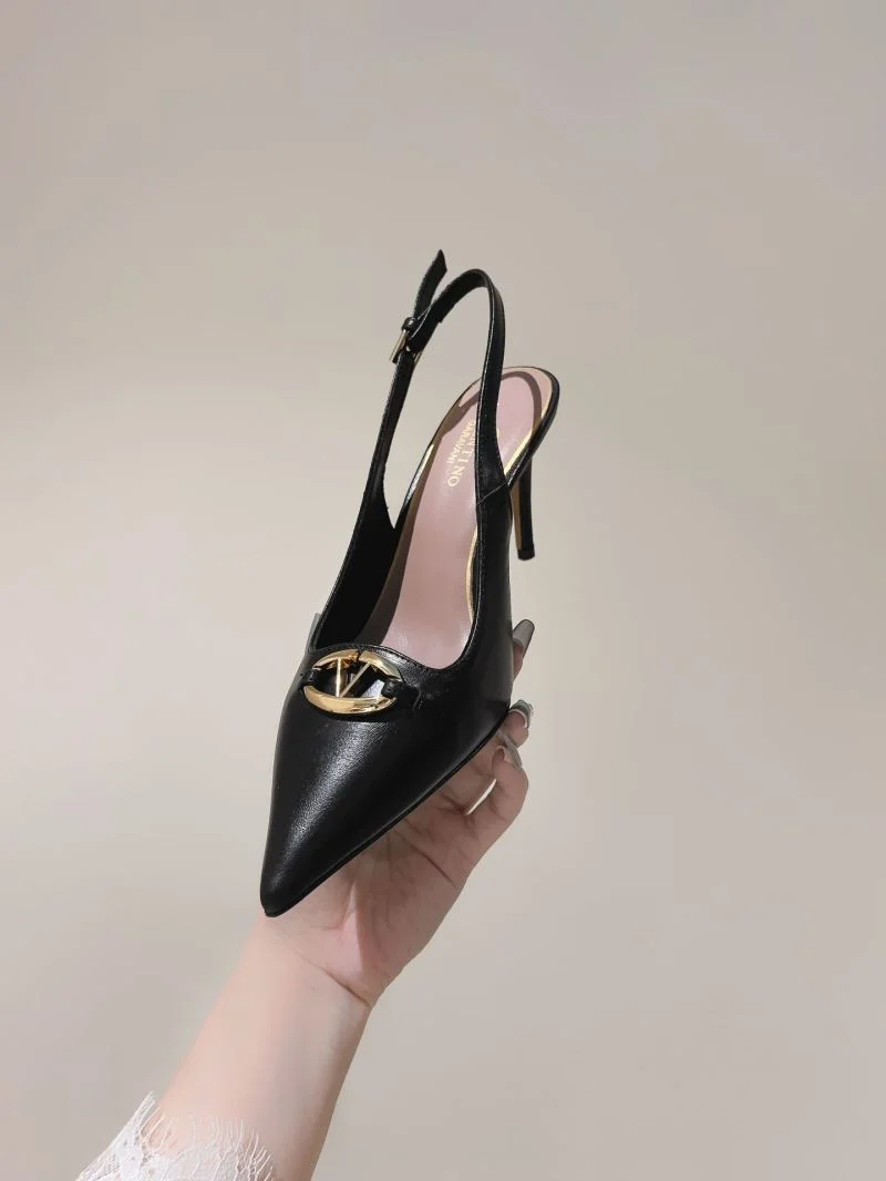 Fashionable Valentino Heeled Shoes 37088